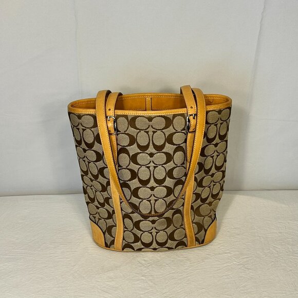 Coach Signature Canvas Bucket Purse with Dust Bag - Picture 4 of 10